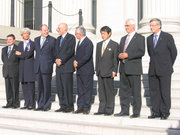Jean-Claude Juncker en présence des ministres du G7 Finances