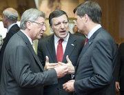 Jean-Claude Juncker, José Manuel Barroso et Jan Peter Balkenende. (c) SIP / Jock Fistick
