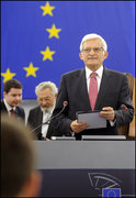 Jerzy Buzek face au Parlement européen le 14 juillet 2009 (c) European Parliament / Pietro Naj-Oleari