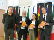Armand Clesse, Mario Hirsch, Anemone Thomas et Robert Steinmetz lors de la présentation de l'ouvrage à la presse le 21 avril 2010