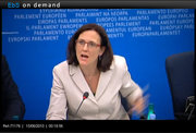 Cecilia Malmström présente le projet d'accord ue-usa devant la presse. Extrait de la vidéo diffusée sur la chaîne EbS