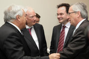 Dominique Strauss-Kahn, Philippe Maystadt, Georgios Papaconstantinou et Jean-Claude Juncker (c) SIP / Luc Deflorenne