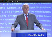 Retransmission sur la chaîne EBS de la conférence de presse au cours de laquelle le commissaire européen Michel Barnier a présenté les propositions de la Commission en matière de protection de l'épargne et des investissements