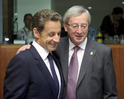 Nicolas Sarkozy aux côtés de Jean-Claude Juncker © 2010 SIP / JOCK FISTICK