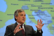 Anotnio Tajani présentant la communication de la Commission sur la politique industrielle européenne le 28 octobre 2010 © Union européenne, 2010 | Bruxelles - Berlaymont