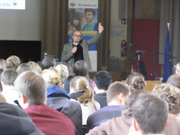 Claude Turmes répond aux questions des élèves de deuxième du Lycée Robert Schuman à Luxembourg