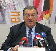 Henri Grethen, membre luxembourgeois de la Cour des Comptes européenne, a présenté à la presse le rapport annuel sur le budget de l'UE pour l'exercice 2009