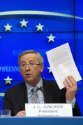 Jean-Claude Juncker présente à la presse l'accord trouvé par les ministres des Finances sur l'ESM le 21 mars 2011 (c) Le Conseil de l'UE