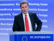 Le commissaire européen Günther Oettinger lors de la conférence de presse du 25 mai 2011 (source: Commission)