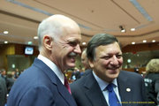 Georges Papndréou et José Manuel Barroso le 23 juin 2011 à Bruxelles (c) Le Conseil de l'UE