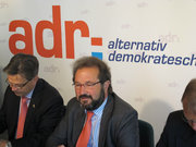 Gast Giberyen (ADR), conférence de presse sur la crise grecque, 17 juin 2011
