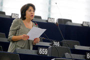 Corinne Lepage devant ses collègues du Parlement européen le 5 juillet 2011 (c) Parlement européen