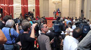 Angela Merkel et Nicolas Sarkozy rendant compte à la presse des fruits de leur rencontre du 16 août 2011 (c) Présidence de la République française, Photo C. Alix