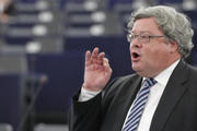 L'eurodéputé Reinhard Bütikofer, rapporteur sur le dossier des matières premières, intervenant en plénière en septembre 2011 (c) Parlement européen, 2011