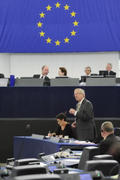 Jean-Claude Juncker au Parlement européen le 27 septembre 2011 (c) Parlement européen