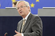 Jean-Claude Juncker répondant aux questions des eurodéputés le 27 septembre 2011 (c) Parlement européen