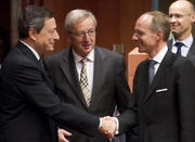 Mario Draghi, Jean-Claude Juncker et Luc Frieden lors de l'Eurogroupe du 7 novembre 2011 (c) Conseil de l'UE