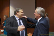 Evangelos Venizelos et Jean-Claude Juncker lors de la réunion de l'Eurogroupe du 29 novembre 2011 (c) Conseil de l'UE