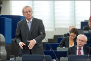 Jean-Claude Juncker devant le Parlement européen le 16 novembre 2011 à l'occasion d'un débat sur la gouvernance économique © European Union 2011 PE-EP/Pietro Naj-Oleari