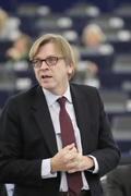 Guy Verhofstadt lors du débat sur la gouvernance économique le 16 novembre 2011 © European Union 2011 PE-EP