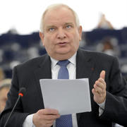 Jospeh Daul intervenant devant le Parlement européen réuni en plénière le 13 décembre 2011 © European Union 2011 PE-EP