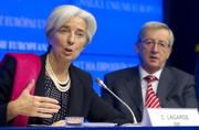 Christine Lagarde et Jean-Claude Juncker lors de la conférence de presse qui a suivi l'Eurogroupe qui s'est tenu dans la nuit du 20 au 21 février 2012 (c) Conseil de l'UE