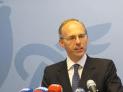 Luc Frieden, lors de sa conférence de presse à Luxembourg, le 15 mai 2012, après le Conseil ECOFIN
