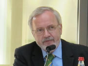 Werner Hoyer, président de la BEI, lors du Bridge Forum Dialogue du 2 juillet 2012 sur la politique énergétique de l'Europe