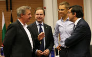 Jean Asselborn en discussion avec ses pairs lors de réunion informelle des ministres des Affaires européennes qui s'est tenue à Chypre le 30 août 2012. Source : www.cy2012.eu