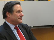 Stephen Clark, directeur de la communication Internet du Parlement européen, le 10 oc tobre 2012, lors de la conférence de rentrée académique 2012 du Programme "Gouvernance européenne" de l'Université du Luxembourg