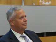 Julian Priestley, ancien secrétaire général du Parlement européen, le 10 oc tobre 2012, lors de la conférence de rentrée académique 2012 du Programme "Gouvernance européenne" de l'Université du Luxembourg