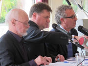 20e anniversaire du Marché unique: André Hoffmann, le journaliste Roy Grotz et Pierre Gramegna lors de la table-ronde