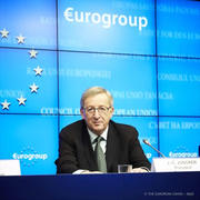 Jean-Claude Juncker présentant à la presse les résultats de la réunion de l'Eurogroupe du 3 décembre 2012 (c) Conseil de l'UE