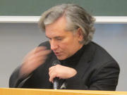 Didier Georgakakis, professeur de science politique à l'Université Paris I-Panthéon-Sorbonne, lors de son exposé sur le "champ de l'Eurocratie", le 30 janvier 2013 à l'Université du Luxembourg