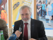 Le président de la BEI, Werner Hoyer, lors de la conférence annuelle sur l'exercice 2012 de la banque, le 27 février 2013 à Luxembourg
