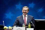 Le Premier ministre irlandais Enda Kenny, quelques heures après l'annonce de l'accord avec la BCE, au Conseil européen à Bruxelles, le 7 février 2013 source: consilium