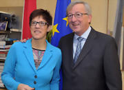 Le Premier ministre Jean-Claude Juncker et la ministre-présidente de la Sarre, Annegret Kramp-Karrenbauer, le 4 mars 2013 à Luxembourg    source: SIP