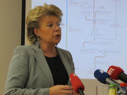 La vice-présidente de la Commission européenne, Viviane Reding, lors de la présentation des recommandations de la Commission, le 29 mai 2013 à Luxembourg