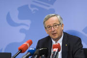 Jean-Claude Juncker devant la presse à l'issue du Conseil européen le 28 juin 2013 (c) SIP / Jock Fistick