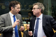 eroen DIJSSELBLOEM, Président de l'Eurogroupe; Pierre GRAMEGNA, Ministre luxembourgeois des finances. source: consilium