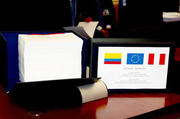 L'accord commerciale entre l'UE et la Colombie et le Pérou, signé en juin 2012 et ratifié par la Chambre des députés le 1er avril 2014 (c) Le Conseil de l'UE