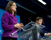 La commissaire européenne Cecilia Malmstrom et le ministre italien Carlo Calenda © Commission européenne