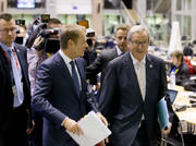 Jean-Claude Juncker est le président de la Commission européenne. Donald Tusk est le président du Conseil européen.
