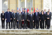 Les participants à la réunion convoquée le 11 janvier 2015 à Paris par le ministre de l'Intérieur français Bernard Cazeneuve. Source : www.interieur.gouv.fr