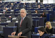 Dimitris Avramopoulos devant le Parlement européen réuni en plénière le 13 janvier 2015 © European Union 2015 EP