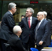 Le ministre Pierre Gramegna entouré de Hans Jörg Schelling, Wolfgang Schäuble et Michel Sapin lors de l'Eurogroupe du 11 février 2015 (c) Le Conseil de l'UE