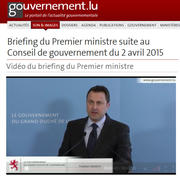 Capture d'écran de la vidéo du briefing du Premier ministre, Xavier Bettel, à la suite du Conseil de gouvernement du 2 avril  2015 sur le site www.gouvernement.lu