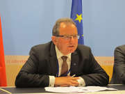 Le ministre luxembourgeois de l'Agriculture, Fernand Etgen, lors du briefing du 16 juin 2015
