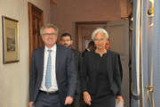 Le ministre des Finances luxembourgeois Pierre Gramegna avec Christine Lagarde, directrice du FMI (Source : SIP)