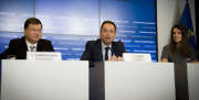 Valdis Dombrovskis et Peter Kazimir © European Union